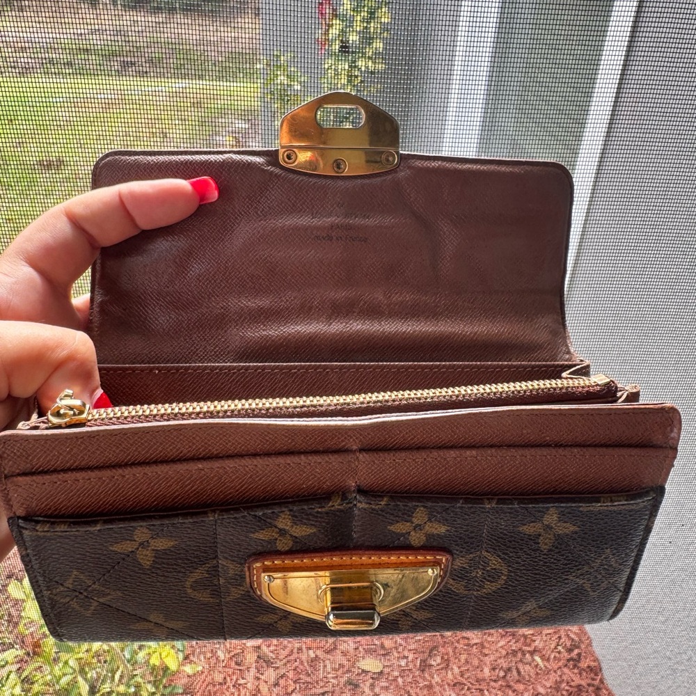 LOUIS VUITTON MONOGRAM CANVAS ETOILE SARAH WALLET - Picture 10 of 12